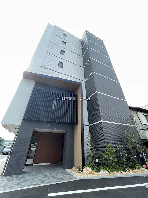 カミノレアル箱崎宮前 外観