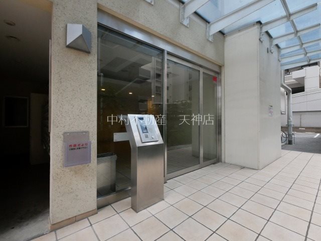 アントゥール薬院 エントランス