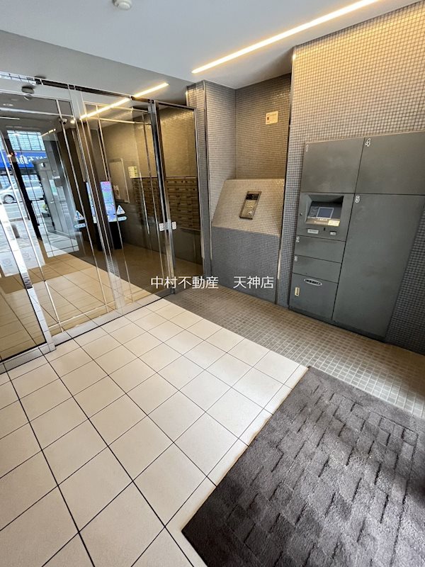 エンクレスト吉塚 エントランス