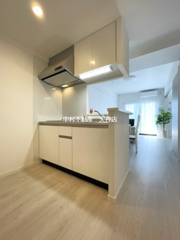  RLIV'S 天神南 リビング