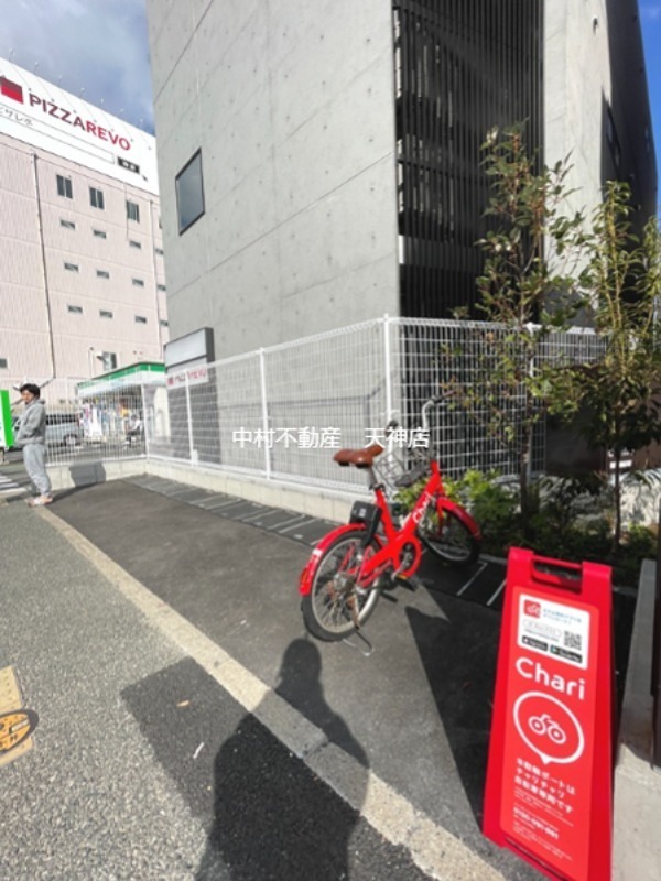  RLIV'S 天神南 駐車場