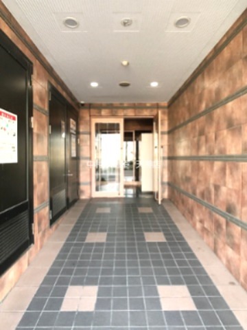 アンピールメゾン天神北 エントランス