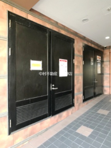 アンピールメゾン天神北 エントランス