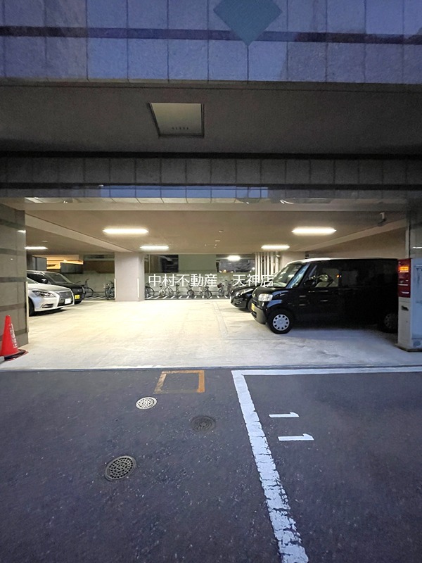 ウインステージ平尾 駐車場