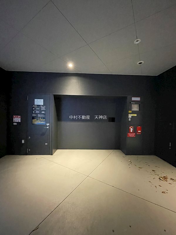 THE天神シティ 駐車場