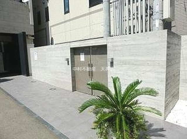 アソシアグロッツォ・クアトロ博多 エントランス