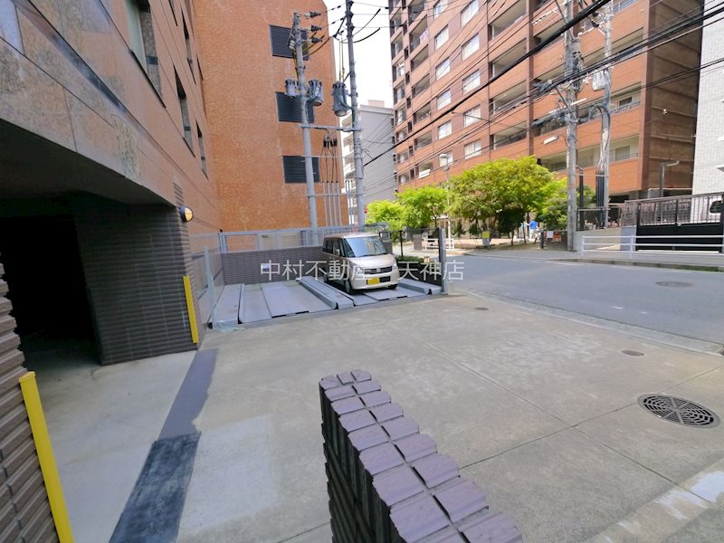 アクタス薬院Ⅱ 駐車場