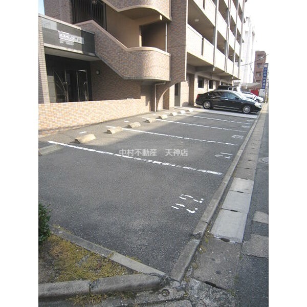 エスペランサ高宮 駐車場