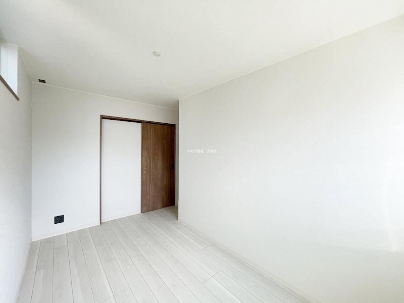 向野の青い家 その他