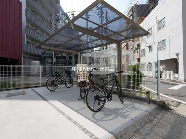 ブライトン 駐車場