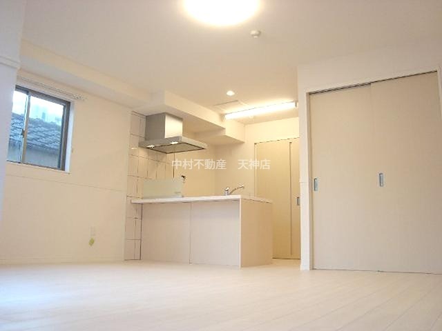 内装:参考写真