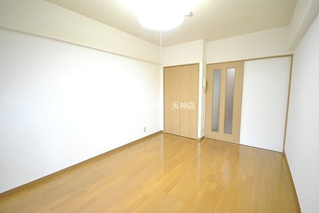 内装:参考写真