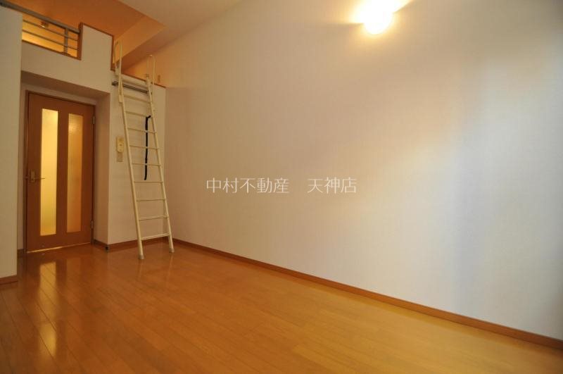 内装:参考写真