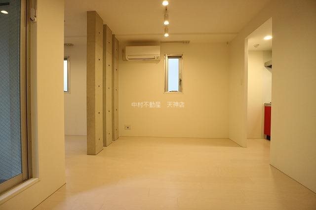 内装:参考写真